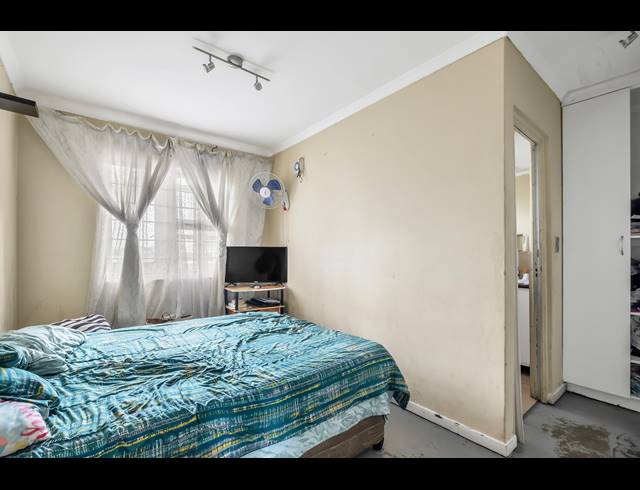 1 BEDROOM APARTMENT FOR SALE IN FERNDALE